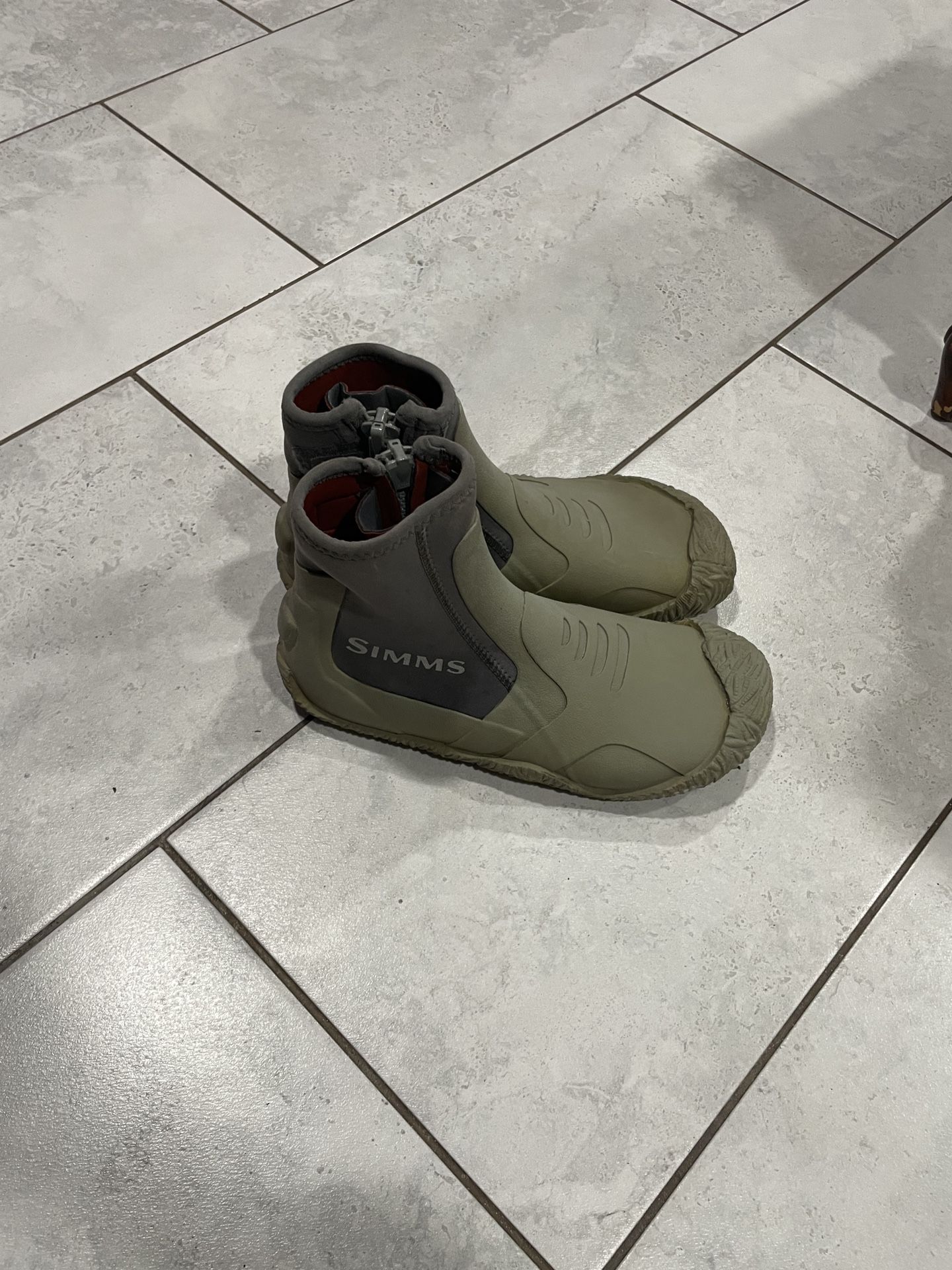 Simms Fishing shoes 