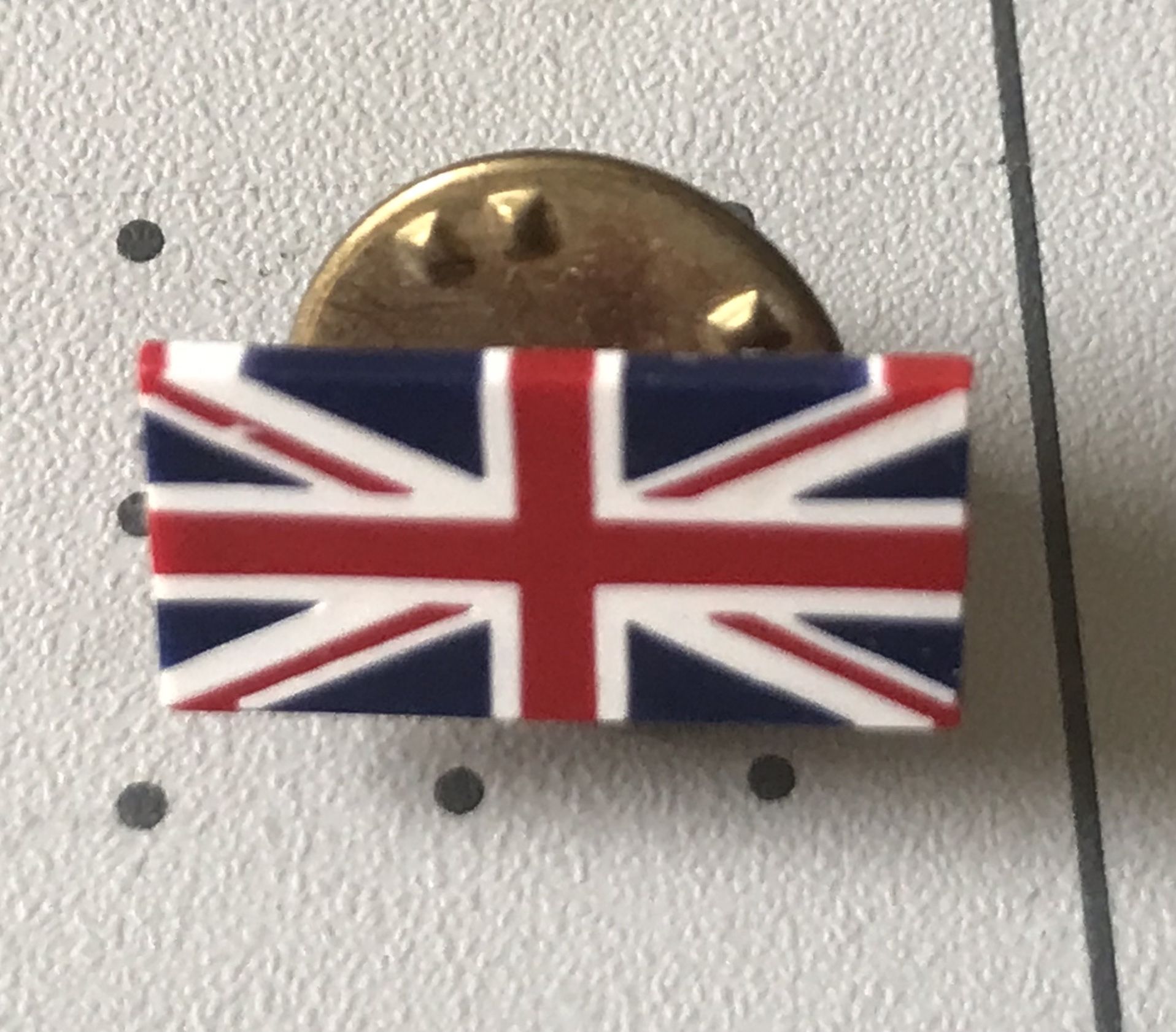 Used Niice condition VTG GREAT BRITAIN COUNTRY MINI England SOUVENIER LAPEL PIN