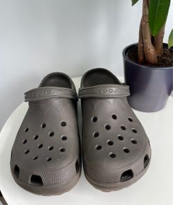 Men Size 12 Crocs Classic Clog Lightweight Waterproof Slides Brown