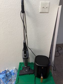 Vacuum and air fryer -moving sale