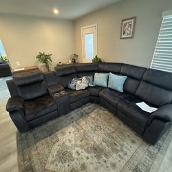 New. Reclining Sectional.