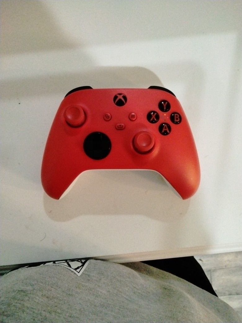 Red Xbox Controller