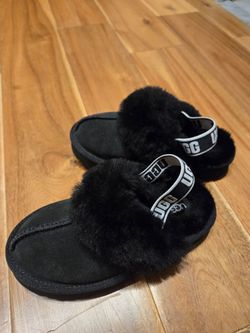 Ugg slippers 11t