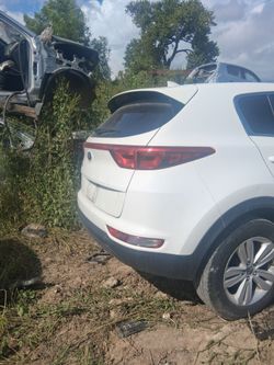 2017 Kia Sportage fe parts