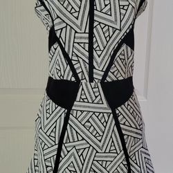 New PARKER NYC Sleeveless Black & White Rayon Blend Dress - Sz M