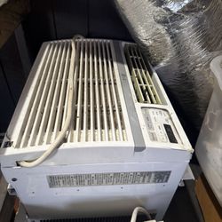 Are You Ready For Summer? LG 10,000btu Air Conditioner 