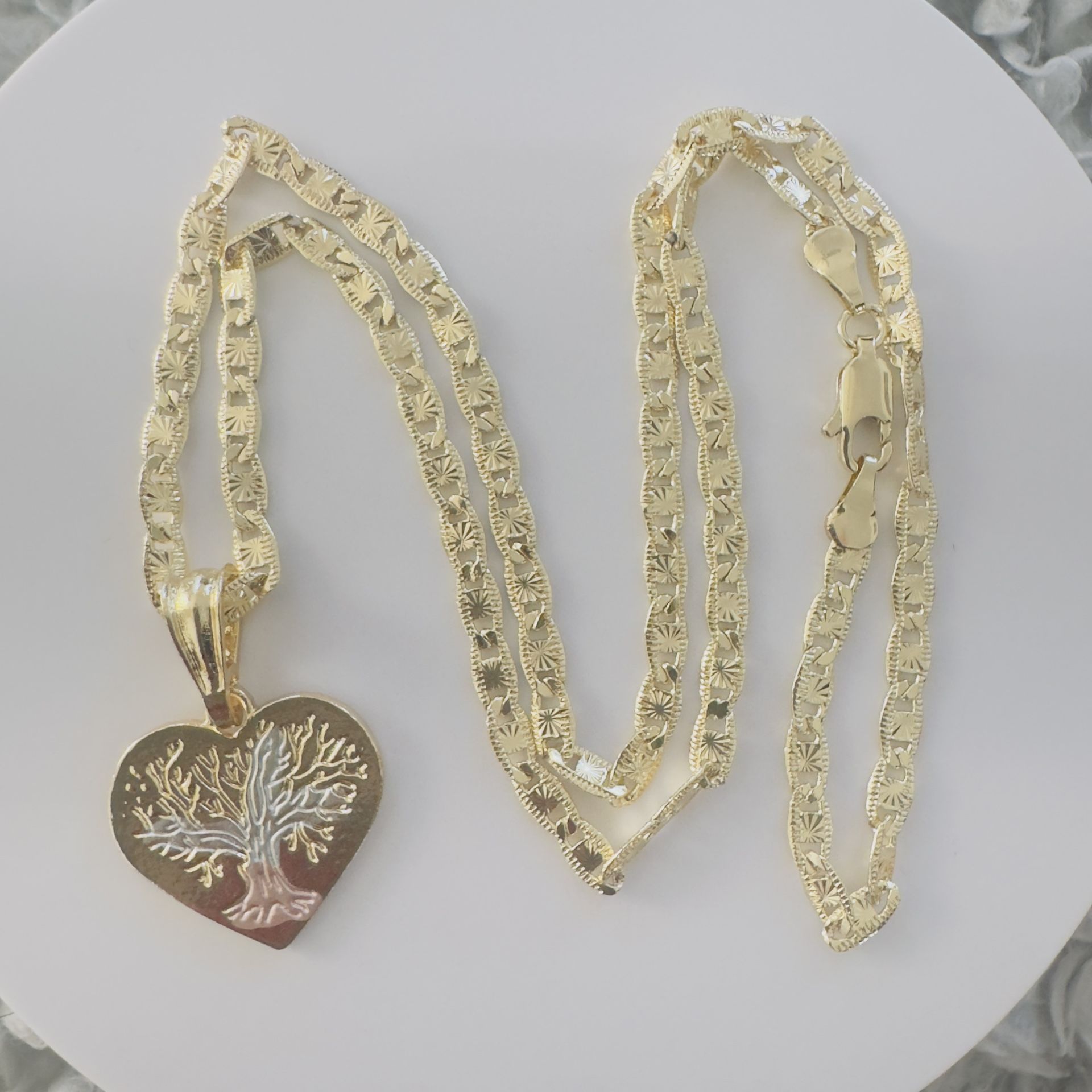 14K Gold plated Heart With Tree Of Life Necklace. New