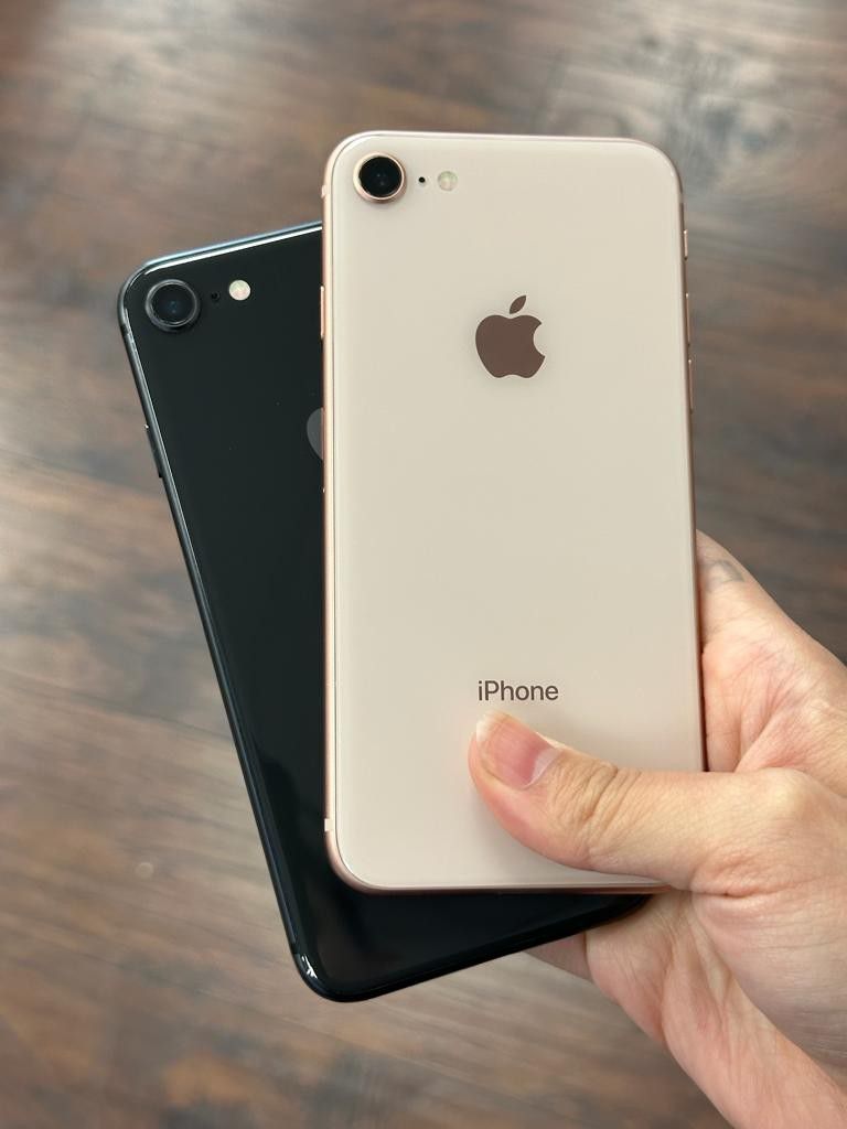 Apple IPhone 8 Unlocked For All Carriers - PAYMENTS AVAILABLE With $20 DOWN