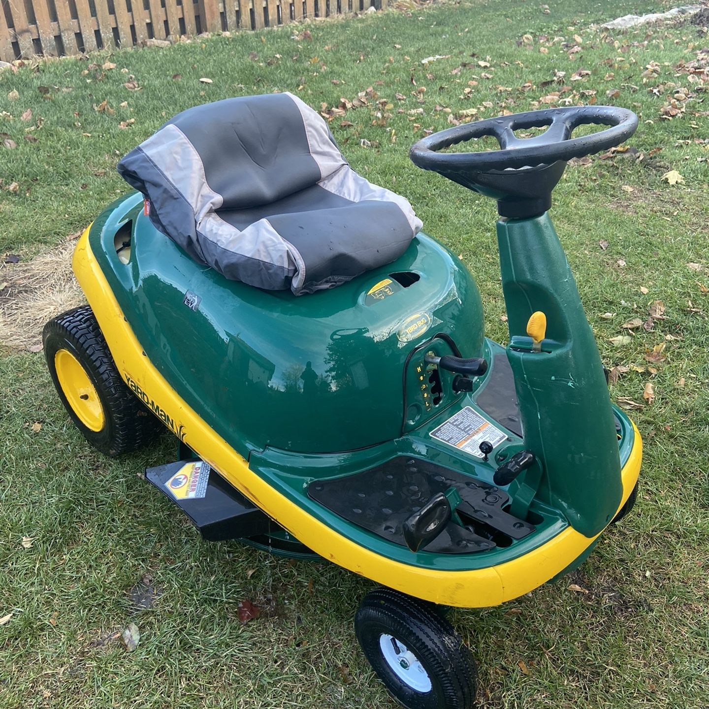 MTD Yard Bug 30 Riding Mower for Sale in New Lenox IL OfferUp