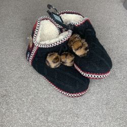Woman’s Slippers 