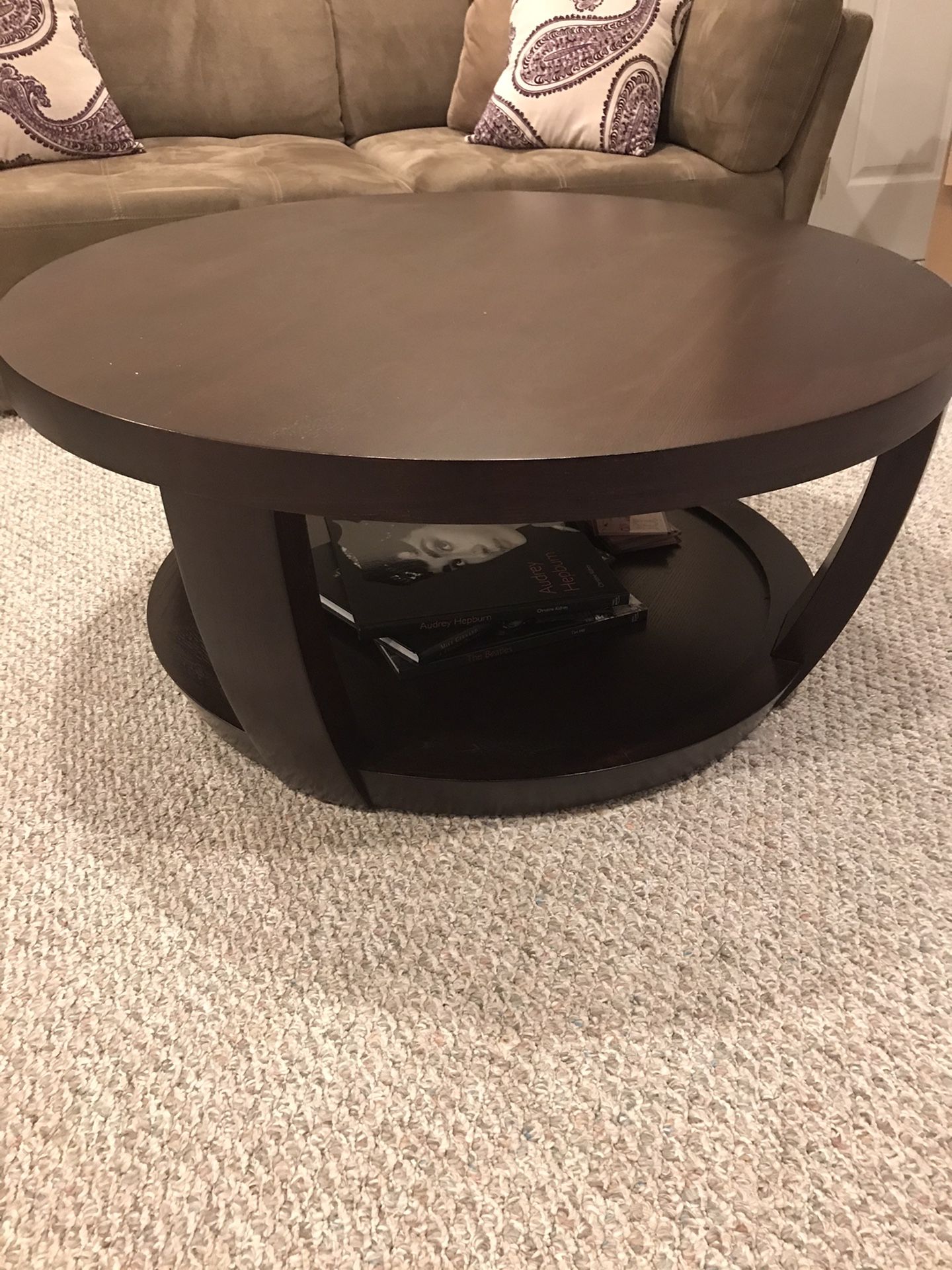 Coffee table/ wheels/round 38” diam x 17”H