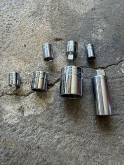 SK AND CRAFTSMAN SOCKETS $10