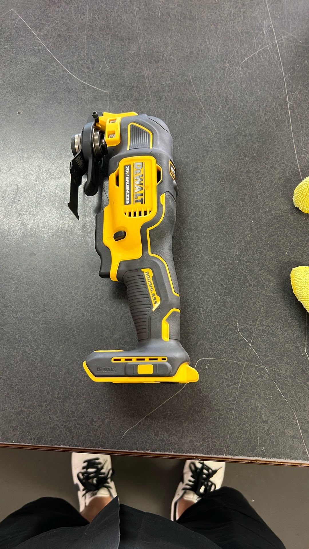 Dewalt DCS354 Oscillating Tool