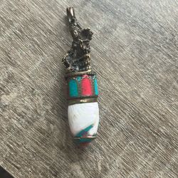 NEW !! TURQUOISE PENDANT  REAL STONES 