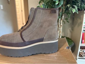 Boots UGG