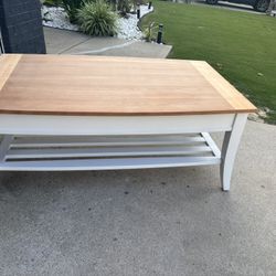 Coffee Table With Drawer