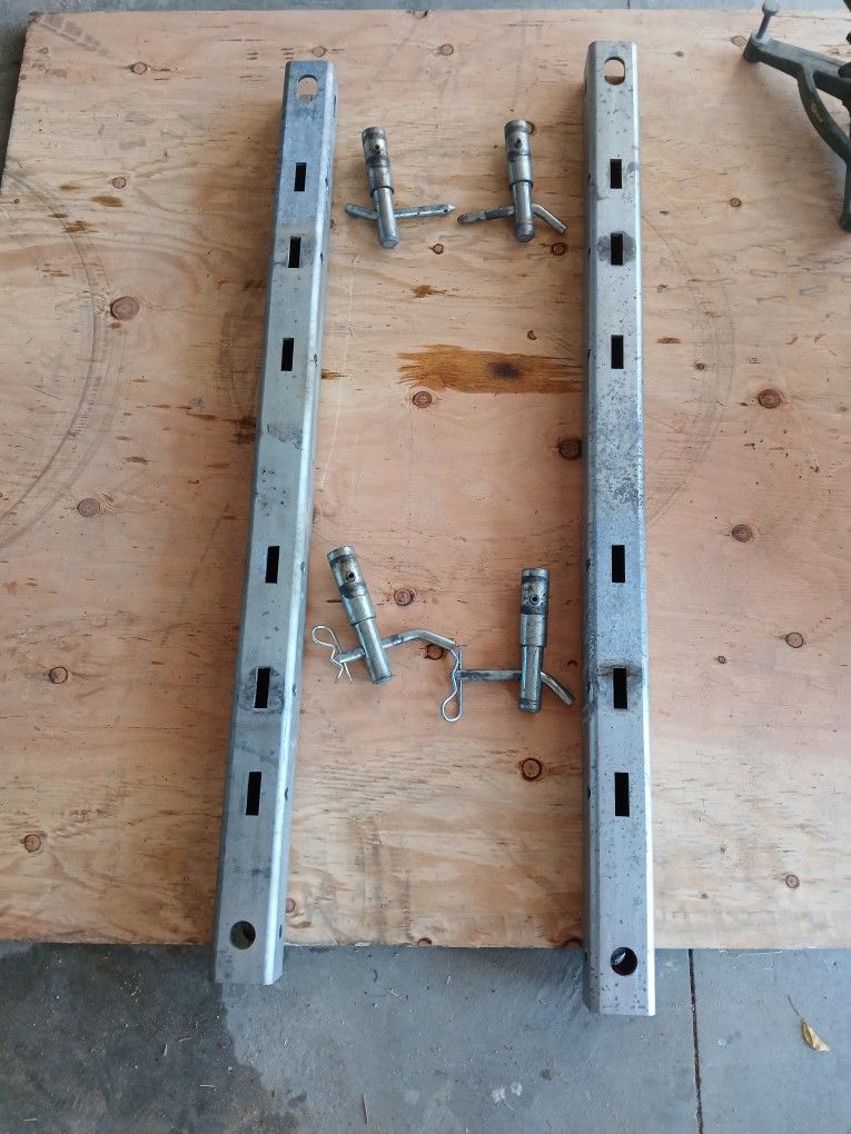 5th Wheel Rails