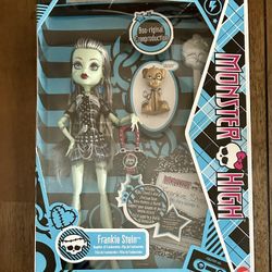 Monster High Frankie Stein Boo-riginal Creeproduction Doll NEW!