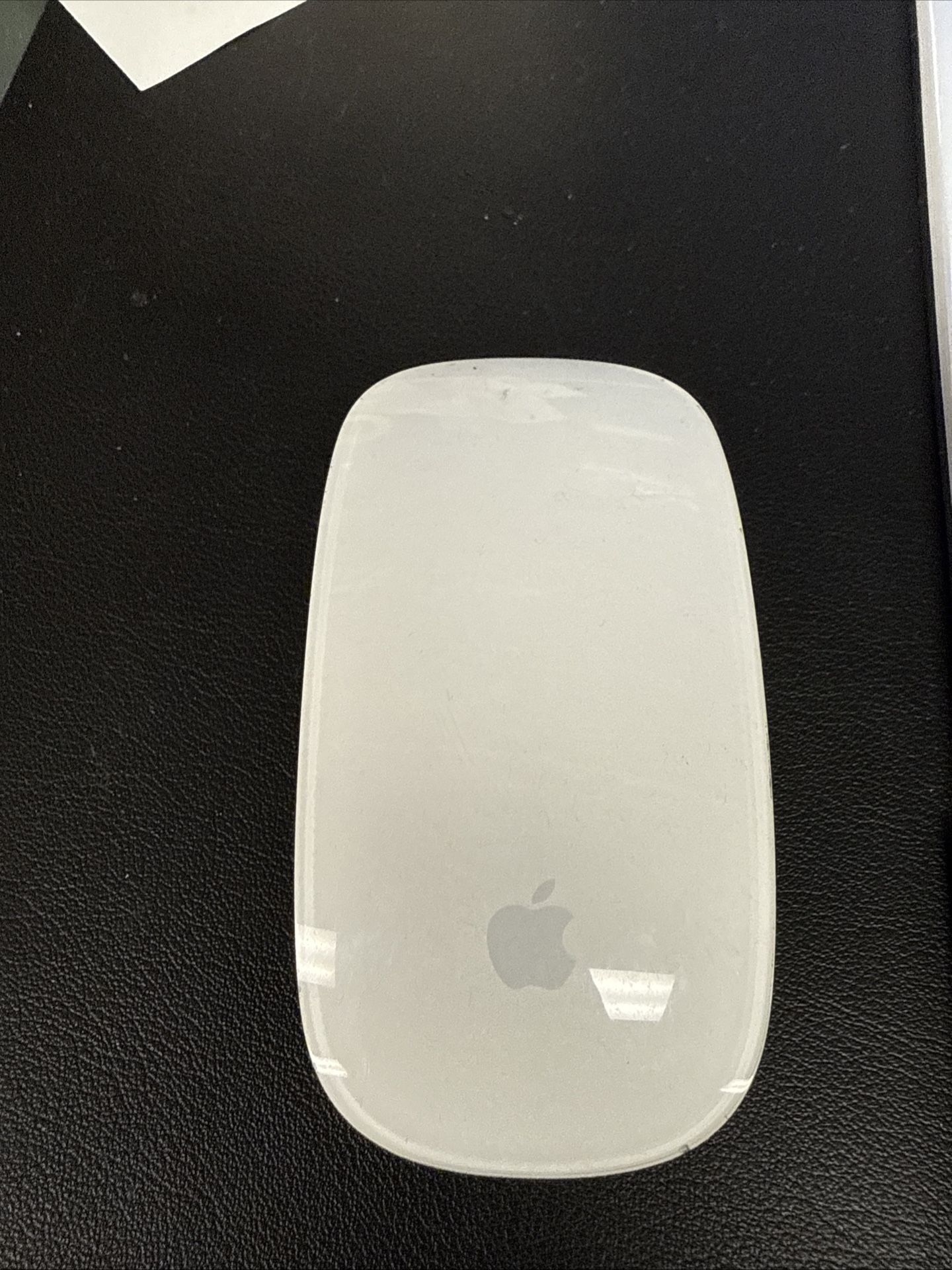 Apple A1296 Wireless Tactile/Multi-Touch Magic Mouse