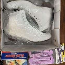 Riedell Model 121 Ice Figure Skates Women Size 9.5 White Leather New w/ box