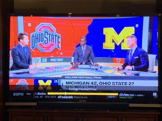 70” Sharp Aquos….PRICE  REDUCTION : $450 …great TV. Time For Something Bigger!!