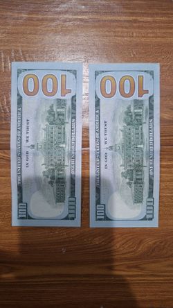 Sequential 100 dollar star bills