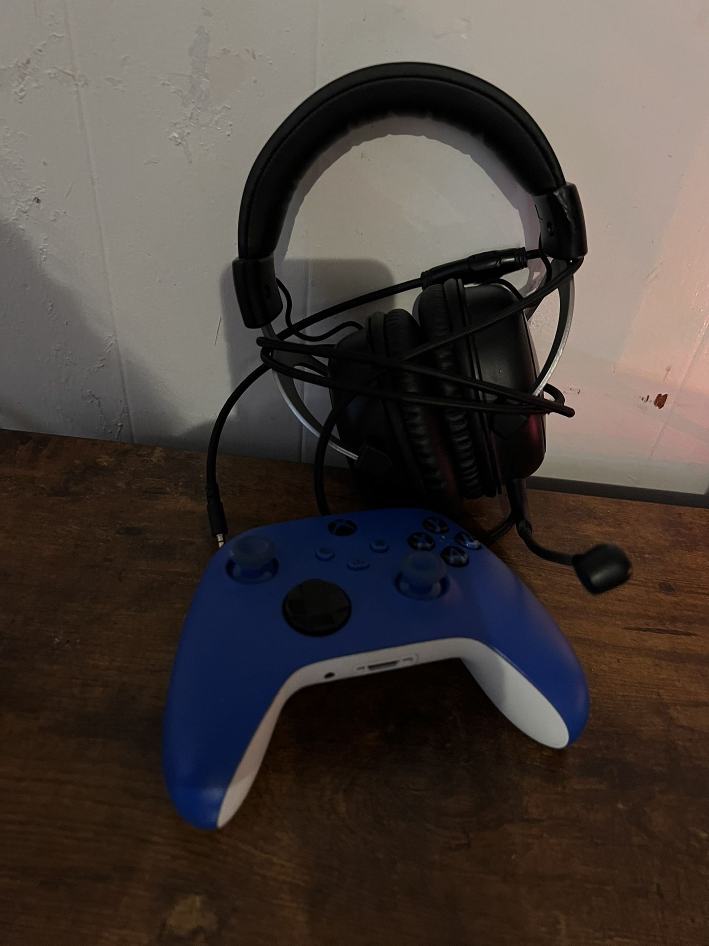 Xbox Controller & Hyper X Headphones Works Good Just Dont Need Them Anymore