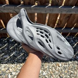 Adidas Yeezy Foam Runner MX Granite (Size 10, 11)