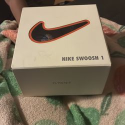 Nike Swoosh 1  size 4c