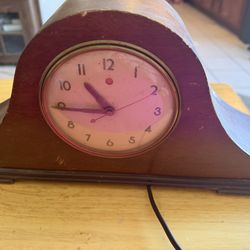 Vintage mantel clock