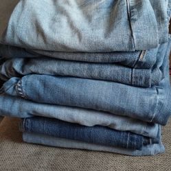Men's 34 X 30 lot Of Jeans Or Can Buy Separately $5 Each Pair
