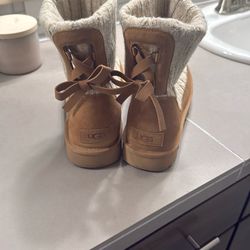 New Women’s Size 10 Ugg Boots