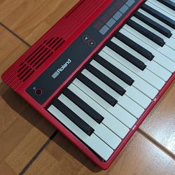 Piano Keyboard (Roland GO Keys)