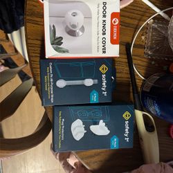Baby Proofing Stuff 10$ For All three 