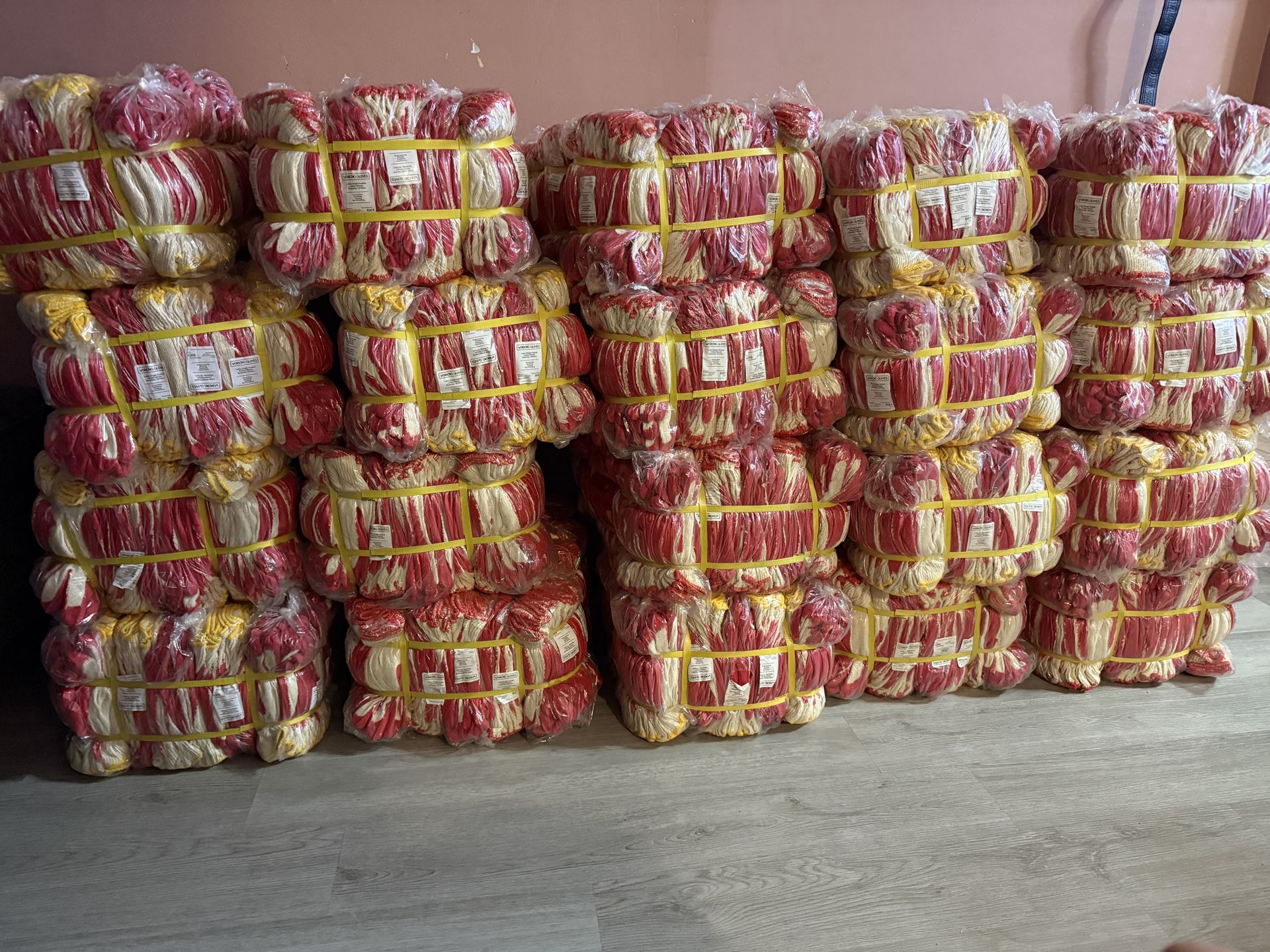 I’m selling gloves