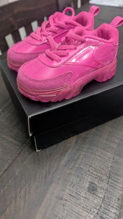 Club Cardi Infant Shoes