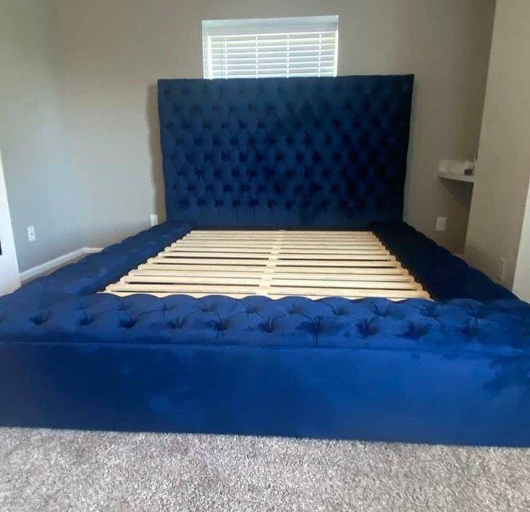 Blue Velvet Queen Storage Platform Bed Frame Cama// King Size Available, Mattress Sold Separately