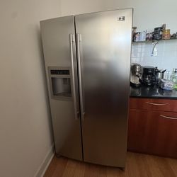 LG 26 cu. ft. Stainless Steel Side-by-Side Refrigerator