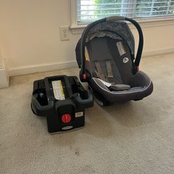 Graco Baby Infant Car Seat With Base