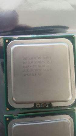 2 intel socket 775 cpus