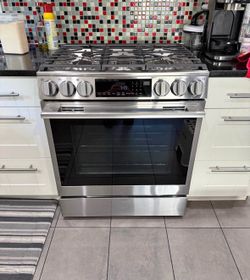 LG Stainless Steel Gas Range