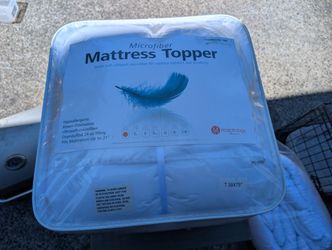 Twin Hypoallergenic Mattress Topper 