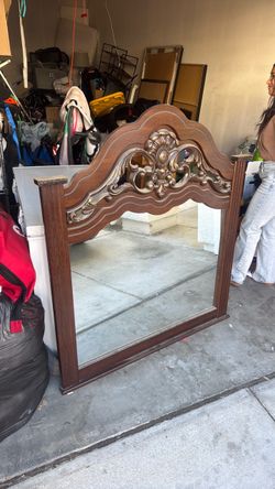 VINTAGE MIRROR