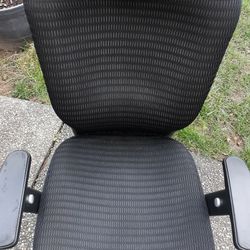 Mesh Padded Office Desk Chair Adjustable Height Comfortable