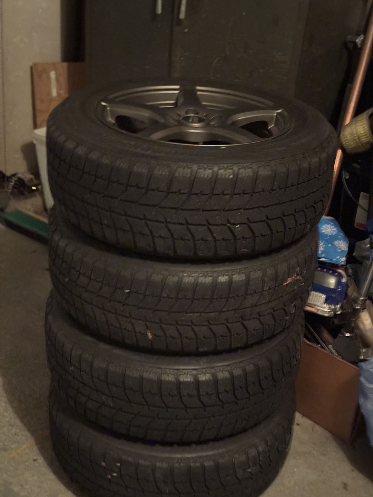 215/60/r16 5x108mm Sport Wheels