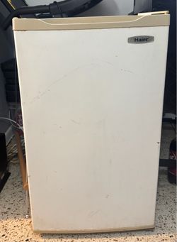 Compact Refrigerator