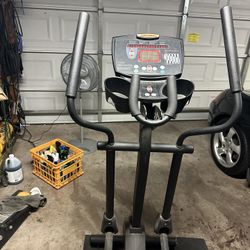 Life Fitness Gym Grade Elliptical Machine 