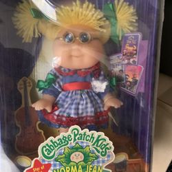 Brand New! Sealed Box! Collector Edition! Cabbage Patch Doll