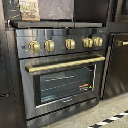 ZLINE Autograph Edition 30 in. 4.2 cu. ft. Paramount Gas Range with 4 Burner Cooktop and Convection Gas Oven in Black Stainless Steel and Champagne Br