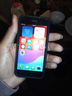 Apple iPhone SE
